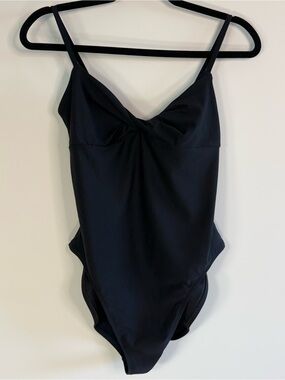 Victoria's Secret One Piece Swimsuit Black - 14